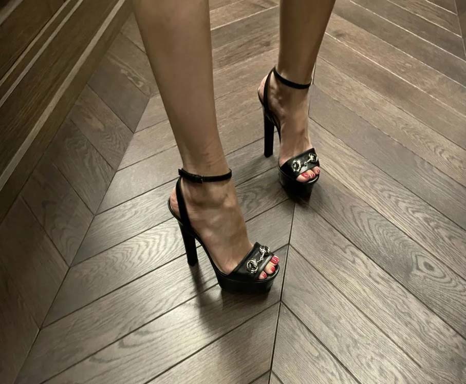 gorgeous ukrainian woman feet