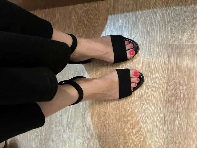 woman feet