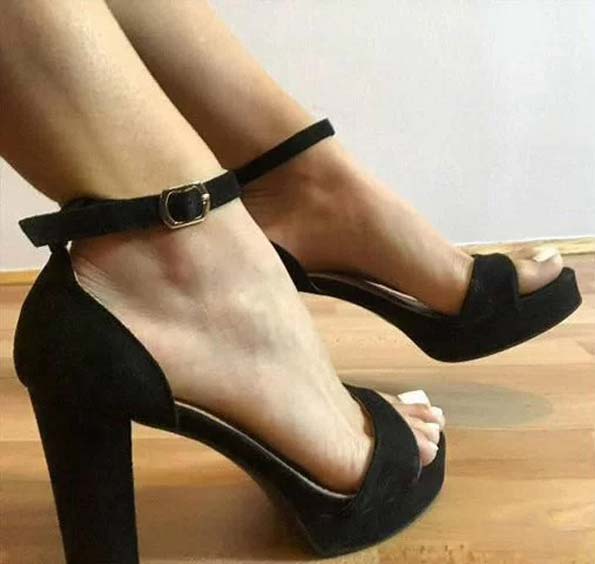 women feet 13