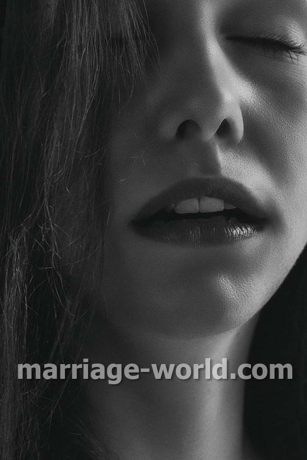 donna russa sentimentale 15 02